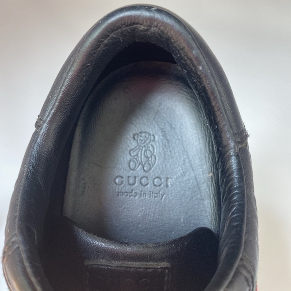 Toddler Boys Gucci Sneakers Logo Embossed Black Leather Red Green Stripe Size 23 - Picture 9 of 11